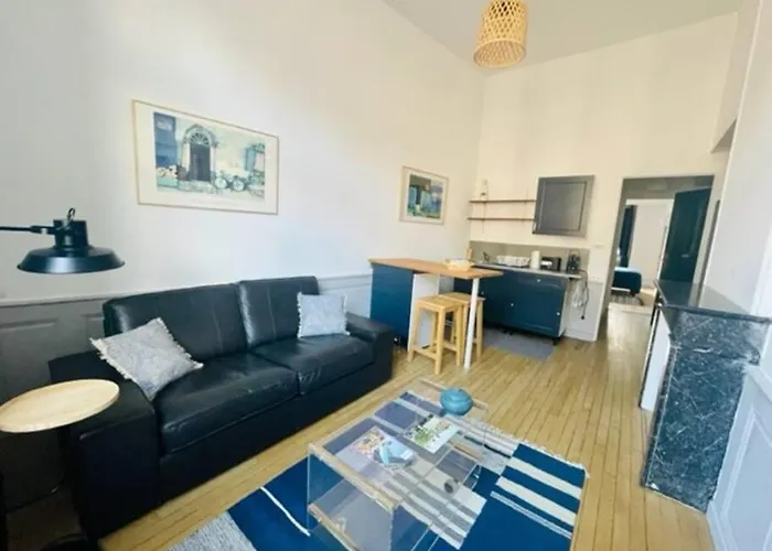 Petit Messier 아파트